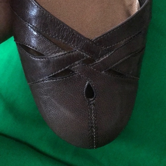 Brown Gianni Bini short heeled pumps in size 8 - Picture 5 of 7